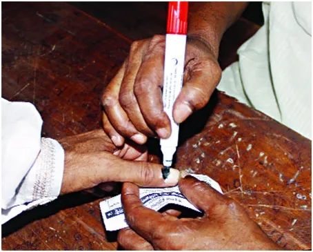 রেফারির ভূমিকা নিয়ে প্রশ্ন বাড়ছে
