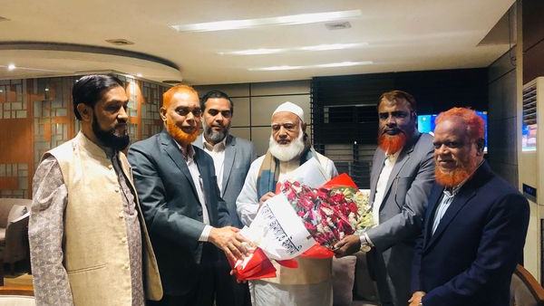 যুক্তরাজ্য সফর শেষ করে দেশে ফিরলেন আমীরে জামায়াত ডা. শফিকুর রহমান