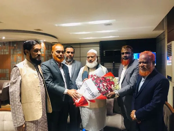 যুক্তরাজ্য সফর শেষ করে দেশে ফিরলেন আমীরে জামায়াত ডা. শফিকুর রহমান