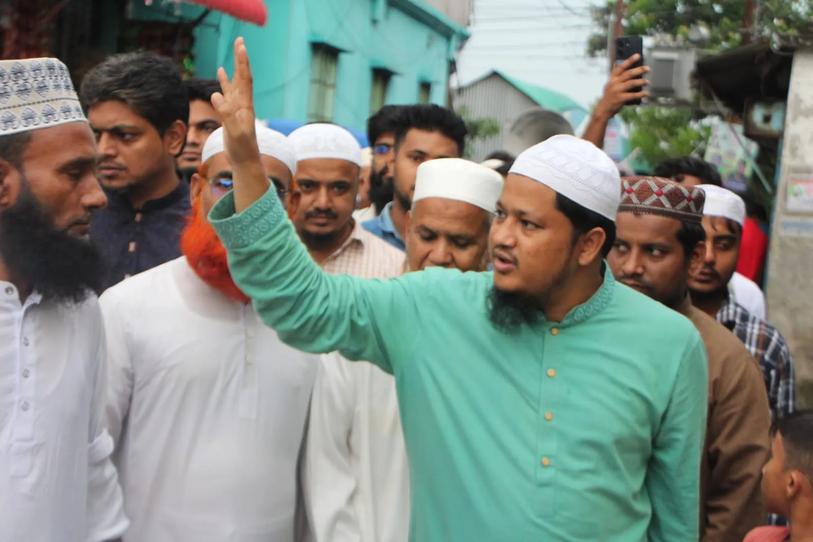 এমপি প্রার্থী মাওলানা আবদুল জব্বারের ফতুল্লা লামাপাড়া এলাকায় গণসংযোগ