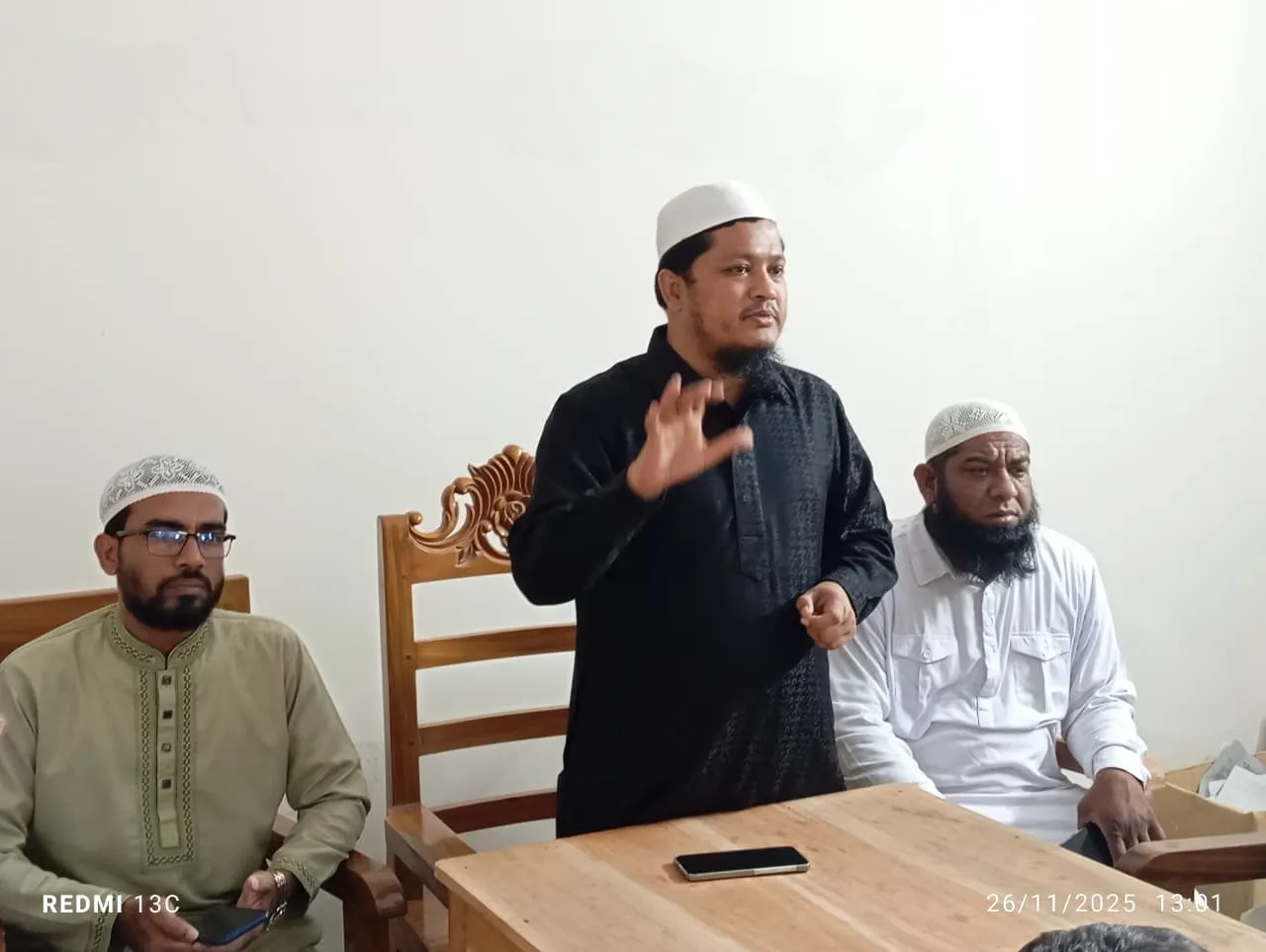 দেশ ও সমাজের অন্ধকার দূর করতে শিক্ষকদের ভূমিকা অপরিসীম