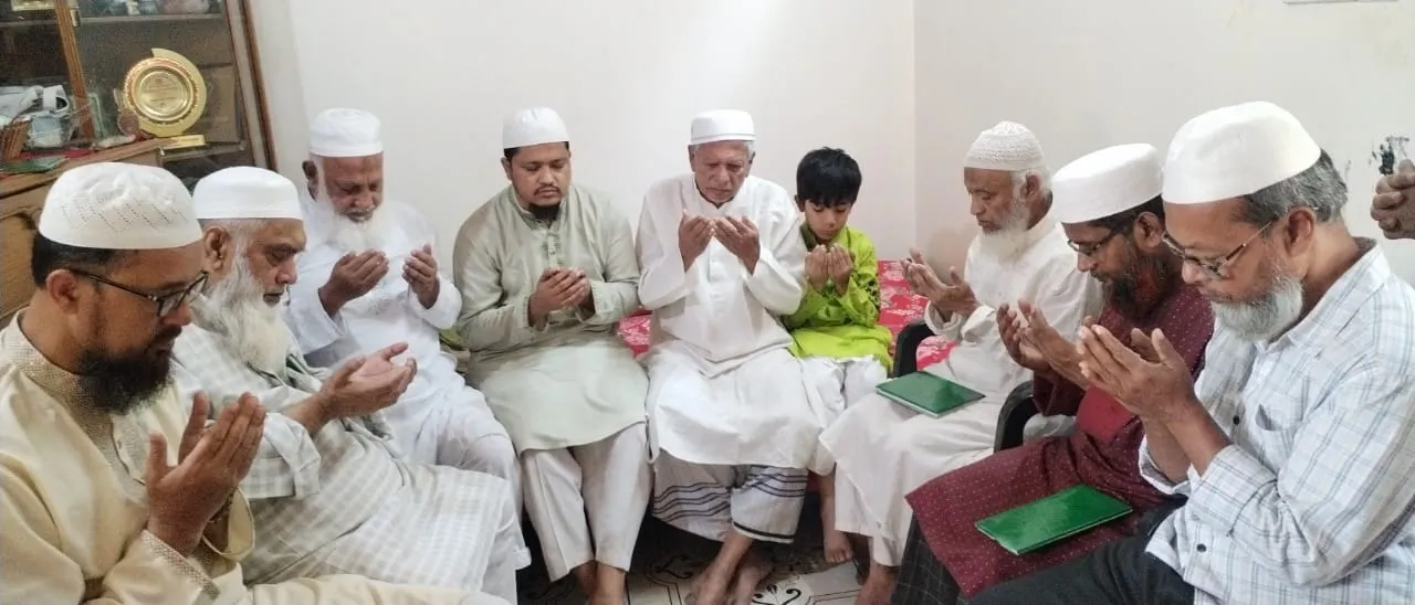 অসুস্থ মুক্তিযোদ্ধার শারীরিক অবস্থার খোঁজ-খবর নিতে বাসায় গেলেন মহানগরী আমীর জনাব আবদুল জব্বার সহ জামায়াত নেতৃবৃন্দ
