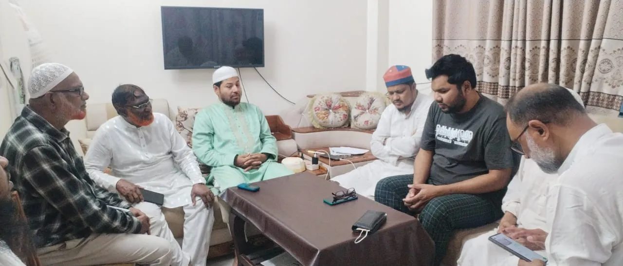 নারায়ণগঞ্জে বৈষম্যবিরোধী ছাত্র আন্দোলনে দুইচোখ হারানো মাহাবুবকে দেখতে গেলেন মহানগরী জামায়াত আমীর মুহাম্মদ আবদুল জব্বার