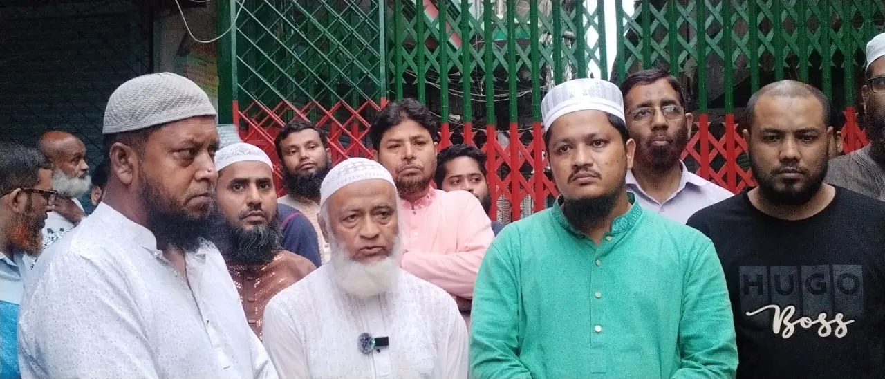 অগ্নিকান্ডে ক্ষতগ্রস্ত দেওভোগ হাকিম মার্কেট পরিদর্শ মহানগরী আমীর মাওলানা আবদুল জব্বারের